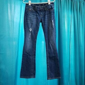 D9 Slick Blue Jeans with Distressing (27)